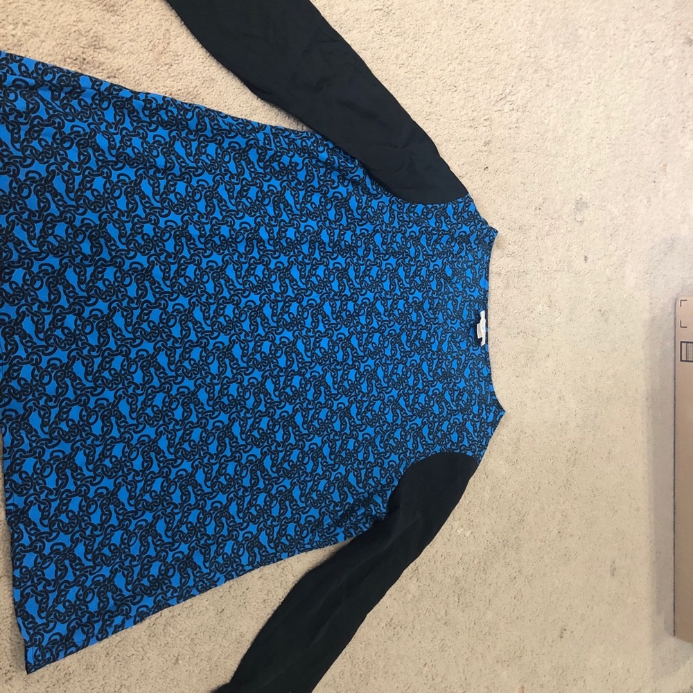 Formal top/ blouse